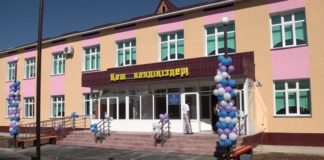 В Сайрамском районе открылась новая школа Новая школа рассчитана на 200 мест