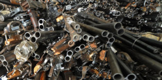 Жители ЮКО добровольно сдали более 100 единиц оружия