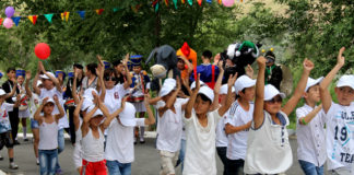 В ЮКО более 136 тысяч детей отдохнут в летних лагерях Детский государственный летний лагерь начал свою работу