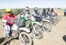 Мотокросс состоялся в Южном Казахстане (ФОТО) Волнение пере стартом зашкаливало