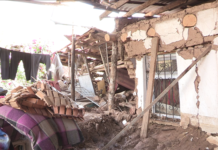 Ужасающие последствия сильного ливня в Шымкенте (фоторепортаж) Фундамент осел, и окна сравнялись с землей