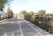 Торжественные проводы солдат домой прошли в в/ч 6506 300 бойцов были уволены в запас