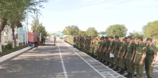 Торжественные проводы солдат домой прошли в в/ч 6506 300 бойцов были уволены в запас