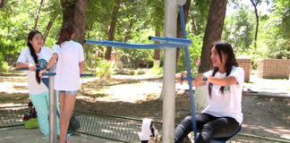 Бесплатные уличные тренажеры появились в парке имени Абая Уличные тренажеры находятся в свободном доступе