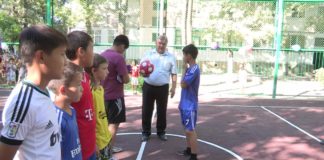 Ко Дню столицы в Абайском районе детям подарили спортивные площадки