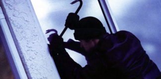 Двое приезжих домушников обокрали шымкентцев на пять миллионов тенге