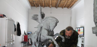 Продаются душа, руки, мысли, дела… Недорого