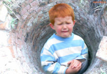 Дети падают в открытые колодцы. Кто ответит?