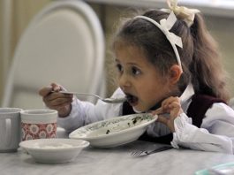 Стоимость школьных обедов для малоимущих детей вырастит