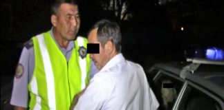В Шымкенте пьяный мужчина напал на пассажирку в автобусе