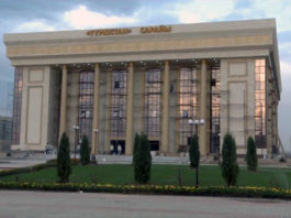 Дворец культуры "Туркестан" в новом центре Шымкента