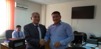 400 газовиков получили партбилеты