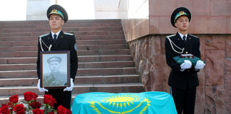 Останки и личные вещи южноказахстанского воина доставили в Шымкент