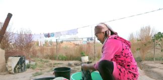 Депутаты готовы помочь южанам с переселением Жители села Казахстан Сарыагашского района до сих пор вынуждены пить грязную воду