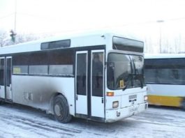 Автобусы зимой в гололед