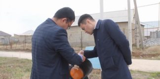 Вандалы стреляли по светофорам в Шымкенте