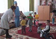 Трех сестер из Жетысая привезли в Шымкент, а сына мачехи — в шымкентский Дом малютки В шымкентском доме ребенка сегодня 62 малыша