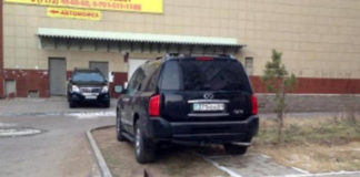 Водителей наказывают за неправильную парковку авто в Астане
