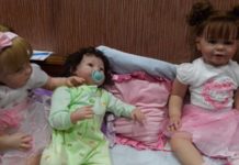 Более 30 мастериц со всей области собрались в арт-кафе «Кентукки» на ежегодный праздник рукоделия Куклы-реборн выглядят как живые дети