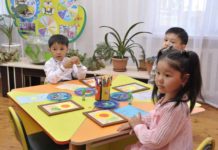 Около 50 тысяч шымкентских дошколят стоят в очереди в детский сад