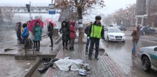 На остановке в Шымкенте найден труп женщины