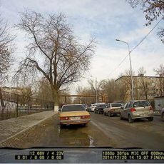 Пробки возле 23-й школы
