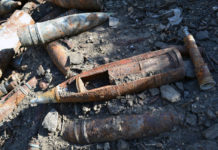 В Арыси найдено 25 ржавых снарядов В шымкентском пункте приема металлолома нашли два снаряда