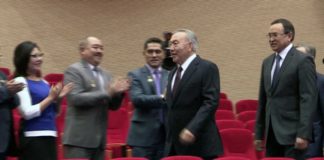 Глава государства посетил новые объекты в деловом центре Шымкента Глава государства посетил новые объекты в деловом центре Шымкента