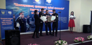 Студенты помогают полицейским охранять общественный порядок в Шымкенте Студенты помогают полицейским охранять общественный порядок в Шымкенте