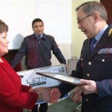 Женщина дала отпор вооруженному грабителю в ЮКО Женщина дала отпор вооруженному грабителю в ЮКО
