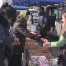 Ажиотаж среди покупателей вызвала ярмарка на площади Аль-Фараби Субботняя ярмарка на площади Аль-Фараби порадовала шымкентцев ценами
