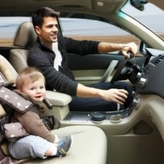 Невиданный спрос на детские автомобильные кресла в Шымкенте