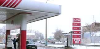 На заправках Шымкента подешевел бензин На заправках Шымкента подешевел бензин