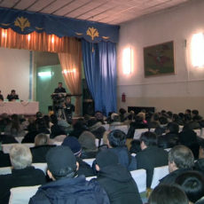 Проблемы жителей Аль-Фарабийского района будут решены в течение года Жители Аль-Фарабийского района встретились с районным акимом, прокурором, полицейскими и рассказали им о наболевшем.