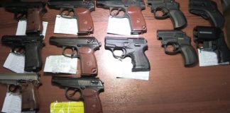 В Южном Казахстане выкупают оружие у населения В ЮКО продолжается выкуп травматического и бесствольного огнестрельного оружия.