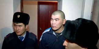 Водителя автобуса, насмерть сбившего молодую женщину, признали виновным Водителя автобуса, насмерть сбившего молодую женщину, признали виновным