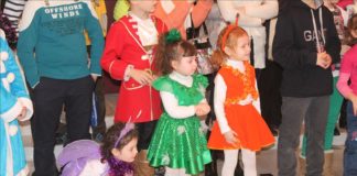 Славянский центр организовал елку для детей Шымкента