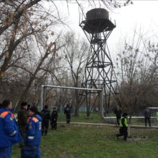 В Шымкенте, угрожая самоубийством, мужчина потребовал путевку в санаторий В Шымкенте угрожая самоубийством мужчина потребовал путевку в санаторий