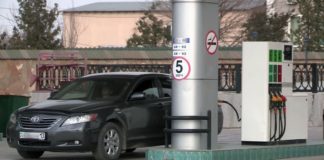 Установлены новые цены на топливо Цены на бензин должно регулировать государство