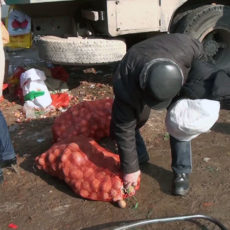 На Верхнем рынке реализуют товары из стабилизационного фонда На Верхнем рынке реализуют товары из стабилизационного фонда
