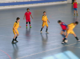 Юные мастера кожаного мяча выявляли лучших в мини-футболе
