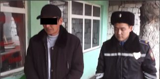 Туркестанские полицейские задержали мужчину с килограммом марихуаны Туркестанские полицейские задержали мужчину с килограммом марихуаны