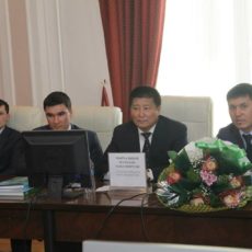 В ЮКГУ им. Ауезова прошла встреча с именитыми боксерами