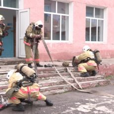 Правила поведения при пожаре ученики школы № 34 усвоили на «отлично» Правила поведения при пожаре ученики школы № 34 усвоили на "отлично"
