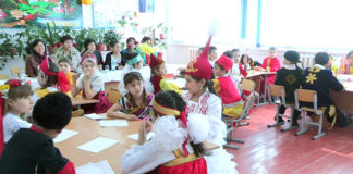 Школьники разных национальностей за мир и дружбу! Школьники разных национальностей за мир и дружбу между народом