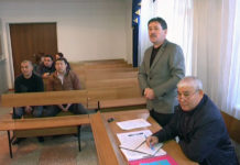 Профессиональный спор перешел в выяснение межличностных отношений Профессиональный спор перешел в выяснение межличностных отношений