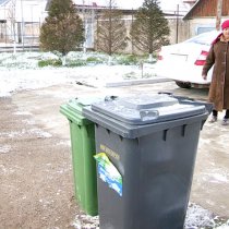 В Шымкенте стартовал пилотный проект по раздельному сбору отходов В Шымкенте стартовал пилотный проект по раздельному сбору отходов