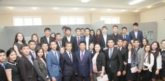 Ректор ЮКГУ им. М. Ауезова встретился с активистами университета