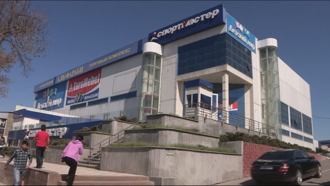 В Шымкенте открылся крупнейший гипермаркет "ЕвроМебель"