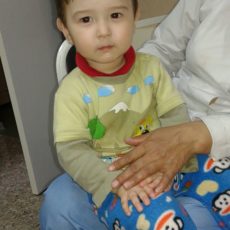 Прошу помочь найти родственников брошенного ребенка